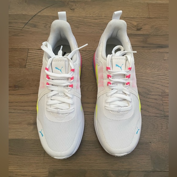 Puma Anzarun Women’s Athletic Shoe - Size 8 - Picture 5 of 5